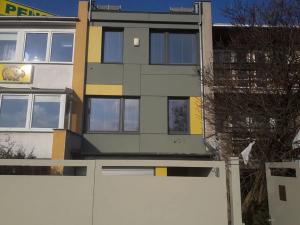 Pronájem kanceláře, Praha - Kyje, Vajgarská, 216 m2