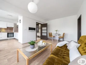 Prodej bytu 4+kk, Mladá Boleslav, náměstí Míru, 90 m2