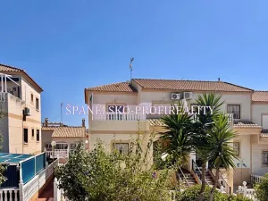 Prodej bytu 3+1, Torrevieja, Španělsko, 65 m2