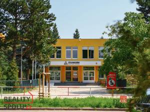 Pronájem bytu 3+1, Praha - Troja, Glowackého, 76 m2