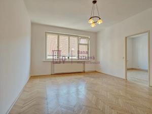 Pronájem bytu 3+1, Jindřichův Hradec, Komenského, 91 m2