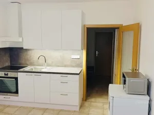 Pronájem bytu 1+kk, Zlín, Na Honech I, 27 m2