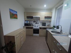 Pronájem bytu 2+kk, Břeclav, Kpt. Jaroše, 72 m2