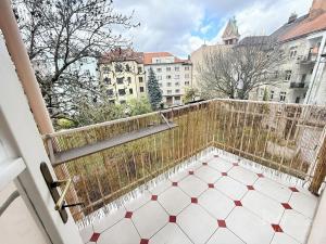 Pronájem bytu 4+1, Plzeň, náměstí Českých bratří, 46 m2