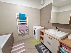 Pronájem bytu 2+kk, Olomouc, 17. listopadu, 60 m2