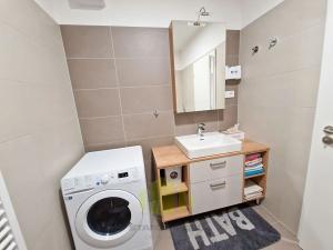 Pronájem bytu 2+kk, Olomouc, 17. listopadu, 60 m2