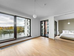 Pronájem bytu 2+kk, Praha - Holešovice, Sanderova, 60 m2