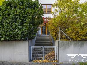 Prodej obchodního prostoru, Odolena Voda, K Cukrovaru, 90 m2