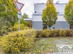 Prodej obchodního prostoru, Odolena Voda, K Cukrovaru, 90 m2