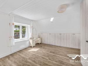 Prodej rodinného domu, Mníšek pod Brdy, U nádraží, 164 m2