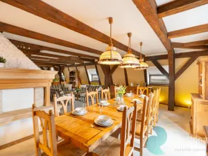 Prodej atypického bytu, Praha, Malostranské náměstí, 270 m2