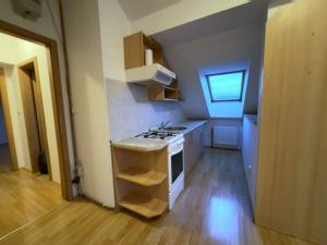 Pronájem bytu 2+kk, Plzeň - Jižní Předměstí, Krátká, 65 m2