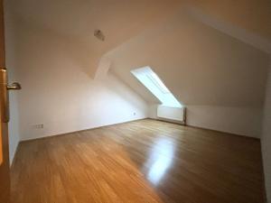 Pronájem bytu 2+kk, Plzeň - Jižní Předměstí, Krátká, 65 m2