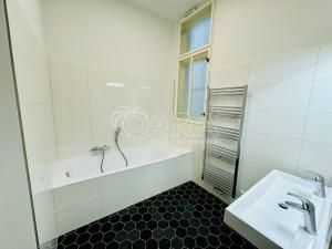 Pronájem bytu 3+1, Praha, Revoluční, 125 m2