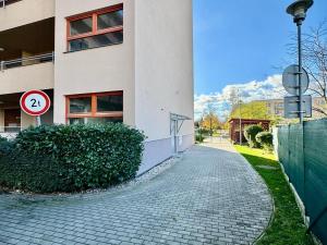 Pronájem bytu 2+kk, Praha - Hlubočepy, Štěpařská, 60 m2