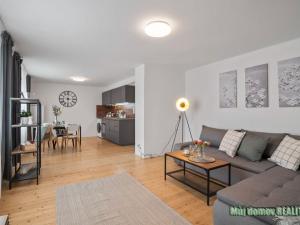 Pronájem bytu 2+kk, Praha - Čimice, Libčická, 55 m2