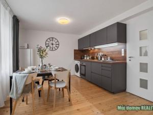 Pronájem bytu 2+kk, Praha - Čimice, Libčická, 55 m2