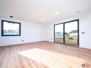 Prodej rodinného domu, Mcely, 107 m2