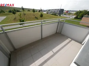 Pronájem bytu 1+kk, Praha - Hostavice, U Hostavického potoka, 43 m2