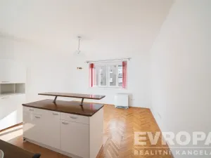 Prodej bytu 2+kk, Praha - Vokovice, Na dlouhém lánu, 49 m2