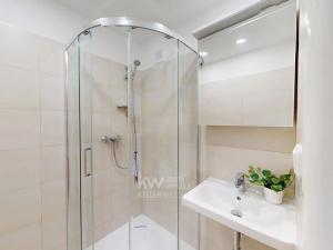 Pronájem bytu 2+kk, Praha - Strašnice, Křenická, 59 m2