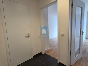 Pronájem bytu 2+kk, Praha, Maroldova, 43 m2