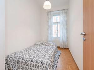 Pronájem bytu 3+kk, Praha - Smíchov, Zborovská, 76 m2