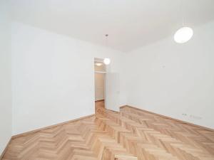 Pronájem bytu 2+kk, Praha - Vinohrady, Balbínova, 60 m2