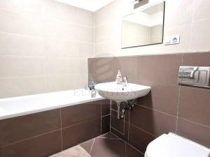 Pronájem bytu 2+kk, Praha - Letňany, Hlučkova, 59 m2