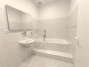 Pronájem bytu 3+1, Nový Bydžov, Třída B. Smetany, 97 m2