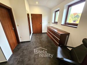 Pronájem bytu 4+kk, Krnov, Ježník, 160 m2