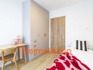 Pronájem bytu 2+1, Praha - Holešovice, U Pergamenky, 36 m2