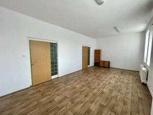 Pronájem kanceláře, Sulejovice, Kaplířova, 76 m2
