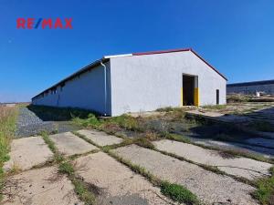 Prodej výrobních prostor, Dolní Chvatliny, 3690 m2