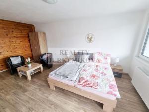 Prodej rodinného domu, Černá v Pošumaví, 200 m2