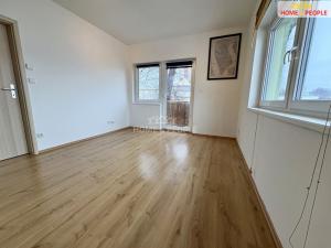 Pronájem bytu 2+kk, Kouřim, Mírové náměstí, 39 m2