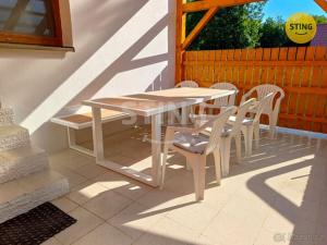 Prodej rodinného domu, Vápenice, 150 m2