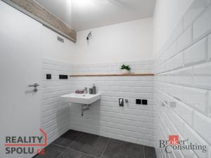 Pronájem bytu 3+kk, Praha - Vysočany, Kolbenova, 67 m2