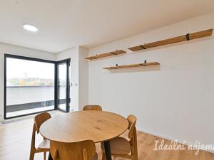 Pronájem bytu 2+kk, Brno, Střední, 55 m2