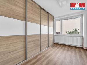 Prodej bytu 3+1, Červený Kostelec - Lhota za Červeným Kostelcem, 17. listopadu, 69 m2