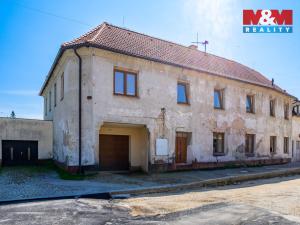 Prodej činžovního domu, Studená, nám. Sv. J. Nepomuckého, 229 m2