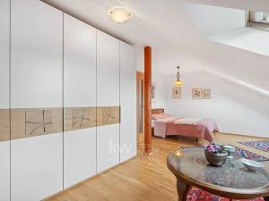 Prodej bytu 4+kk, Nehvizdy, Pražská, 107 m2