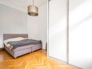 Prodej bytu 2+1, Praha - Nové Město, Soukenická, 78 m2