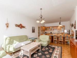 Pronájem bytu 4+kk, Praha - Smíchov, Stroupežnického, 80 m2