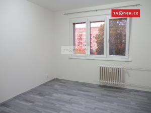 Pronájem bytu 3+1, Zlín - Malenovice, třída Svobody, 68 m2