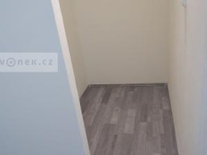 Pronájem bytu 3+1, Zlín - Malenovice, třída Svobody, 68 m2