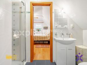 Prodej rodinného domu, Provodov, 234 m2