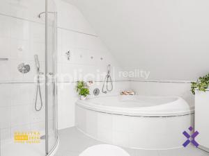 Prodej rodinného domu, Provodov, 234 m2