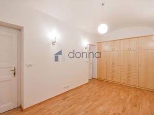 Pronájem bytu 3+kk, Praha, Mánesova, 118 m2