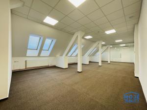 Pronájem kanceláře, Plzeň - Jižní Předměstí, náměstí T. G. Masaryka, 365 m2